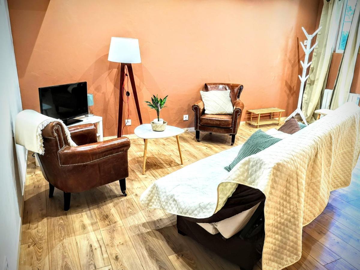 Le Tivoli Apartment Bagneres-de-Bigorre Bagian luar foto